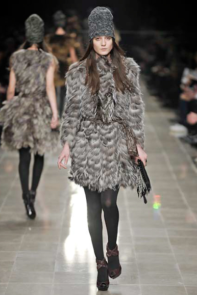 desfiles-burberryprosum-milao-inverno2008rtw-147