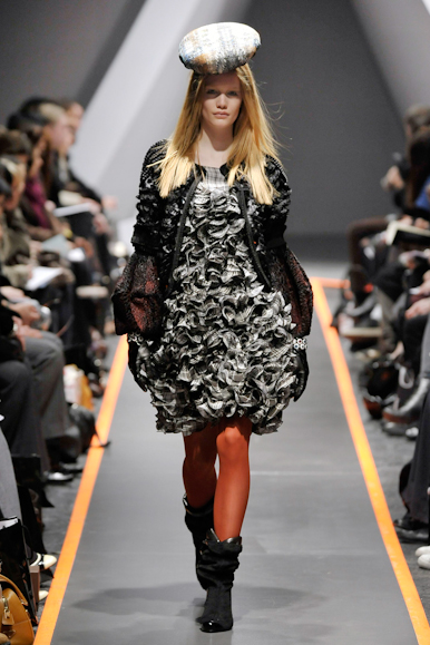 desfiles-bassobrooke-londresinverno2008rtw-122