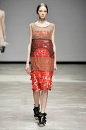 desfiles-ckane-londresinverno2008rtw-121