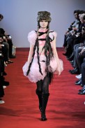 desfiles-commedesgarcons-parisinverno2008rtw-101