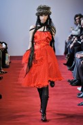 desfiles-commedesgarcons-parisinverno2008rtw-115