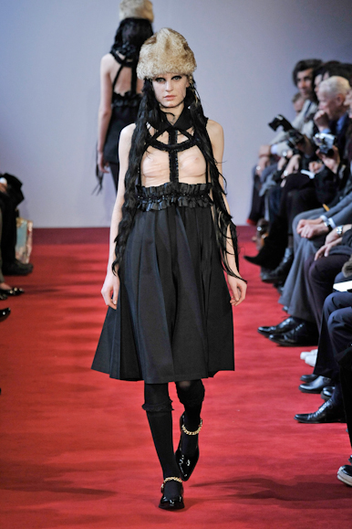 desfiles-commedesgarcons-parisinverno2008rtw-121