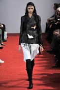 desfiles-commedesgarcons-parisinverno2008rtw-125