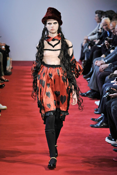 desfiles-commedesgarcons-parisinverno2008rtw-130