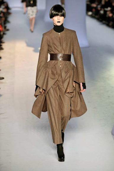 desfiles-ysl-parisinverno2008rtw-125