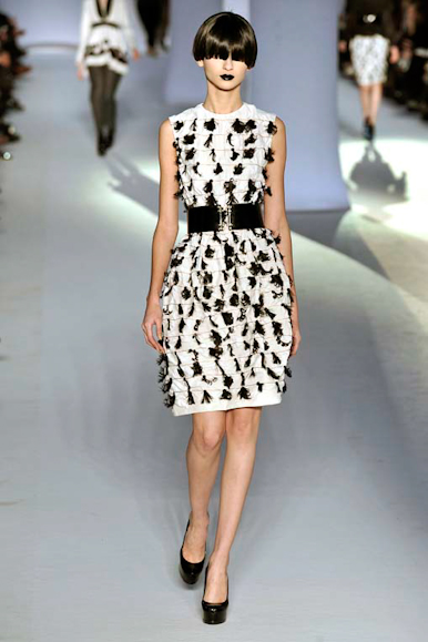 desfiles-ysl-parisinverno2008rtw-128