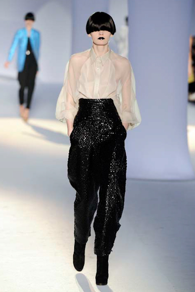 desfiles-ysl-parisinverno2008rtw-134