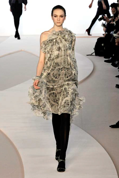 desfiles-valentino-parisinverno2008rtw-117