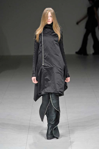 desfiles-rickowens-parisinverno2008rtw-112
