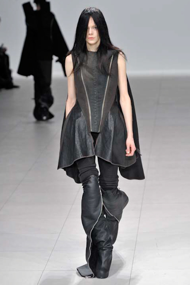 desfiles-rickowens-parisinverno2008rtw-116