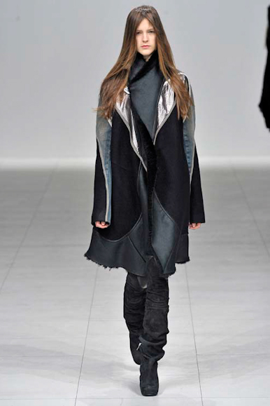desfiles-rickowens-parisinverno2008rtw-121