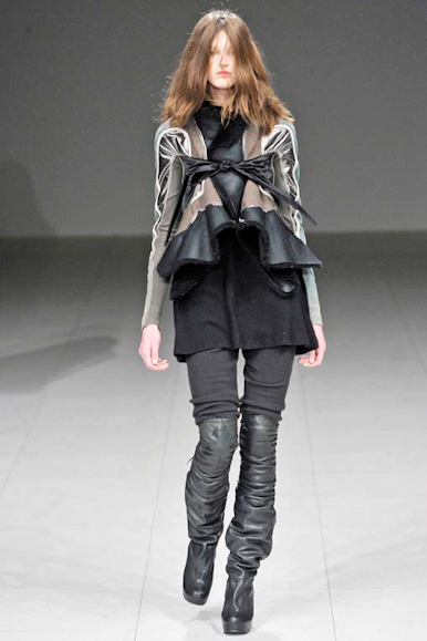 desfiles-rickowens-parisinverno2008rtw-122