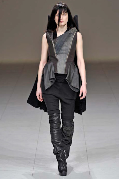 desfiles-rickowens-parisinverno2008rtw-125