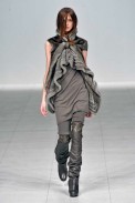 desfiles-rickowens-parisinverno2008rtw-130