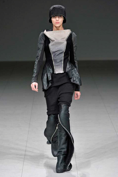 desfiles-rickowens-parisinverno2008rtw-137
