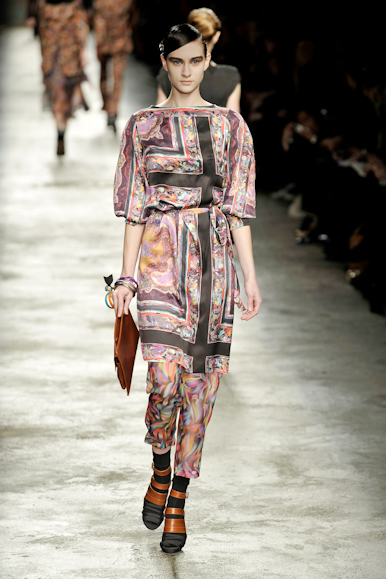 desfiles-driesvannoten-parisinverno2008rtw-107