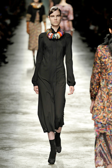 desfiles-driesvannoten-parisinverno2008rtw-109
