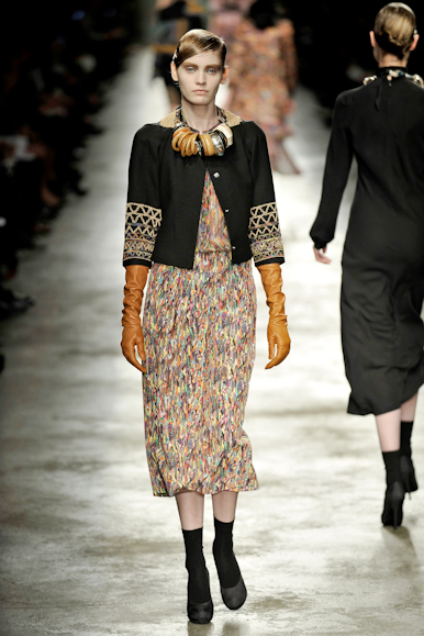 desfiles-driesvannoten-parisinverno2008rtw-110