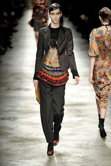 desfiles-driesvannoten-parisinverno2008rtw-115