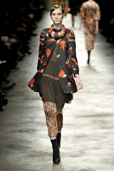 desfiles-driesvannoten-parisinverno2008rtw-116