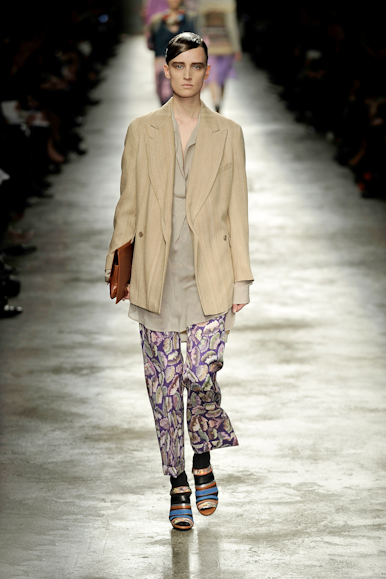 desfiles-driesvannoten-parisinverno2008rtw-129