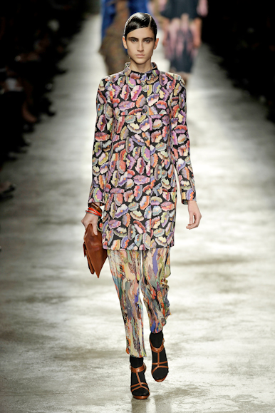 desfiles-driesvannoten-parisinverno2008rtw-132