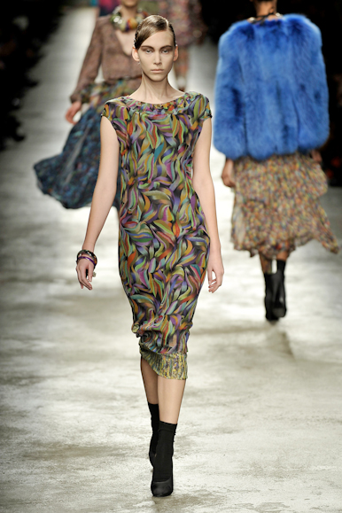 desfiles-driesvannoten-parisinverno2008rtw-134