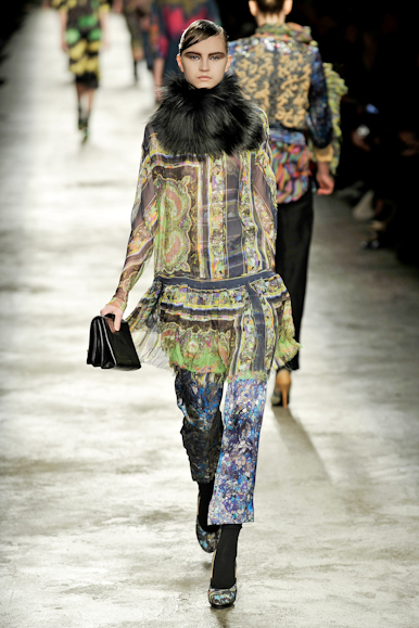 desfiles-driesvannoten-parisinverno2008rtw-138