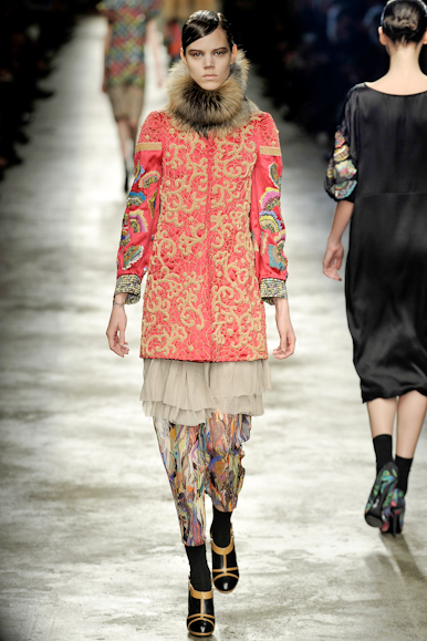 desfiles-driesvannoten-parisinverno2008rtw-148