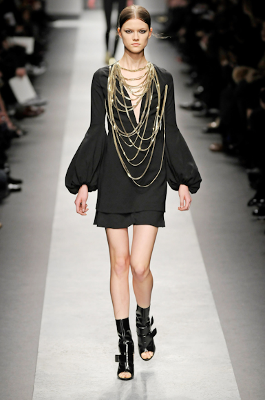 desfiles-givenchy-parisinverno2008rtw-104