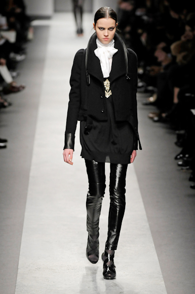 desfiles-givenchy-parisinverno2008rtw-107