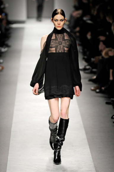 desfiles-givenchy-parisinverno2008rtw-112