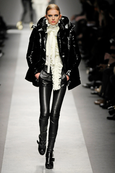 desfiles-givenchy-parisinverno2008rtw-120