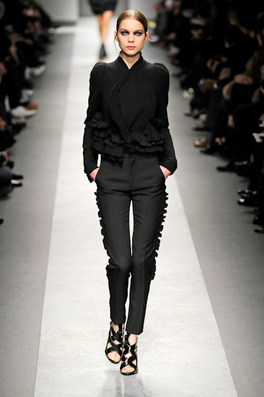 desfiles-givenchy-parisinverno2008rtw-136