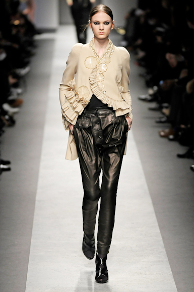 desfiles-givenchy-parisinverno2008rtw-139