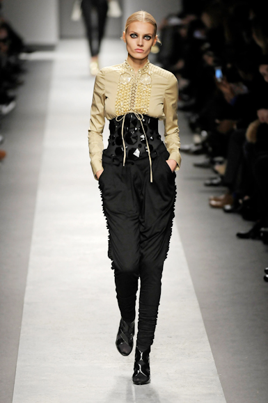 desfiles-givenchy-parisinverno2008rtw-140