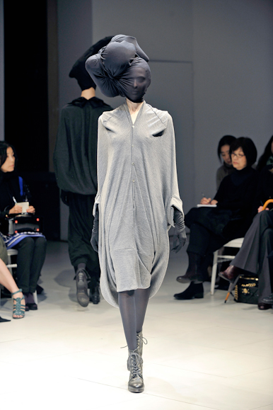 desfiles-junyawatanabe-parisinverno2008rtw-115