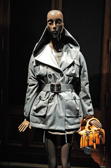 desfiles-loewe-parisinverno2008rtw-101