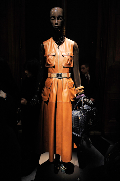desfiles-loewe-parisinverno2008rtw-105