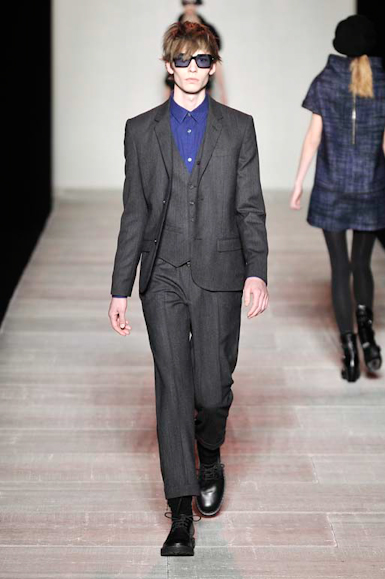 desfiles-marcbymarc-nyinverno2008rtw-101
