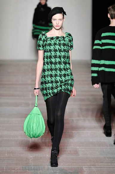 desfiles-marcbymarc-nyinverno2008rtw-114