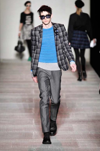desfiles-marcbymarc-nyinverno2008rtw-124