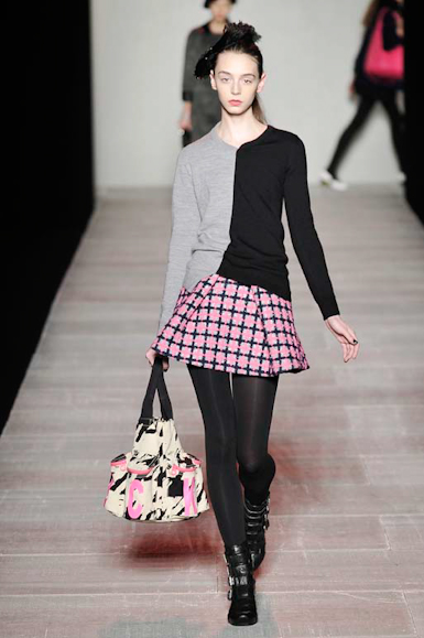 desfiles-marcbymarc-nyinverno2008rtw-135
