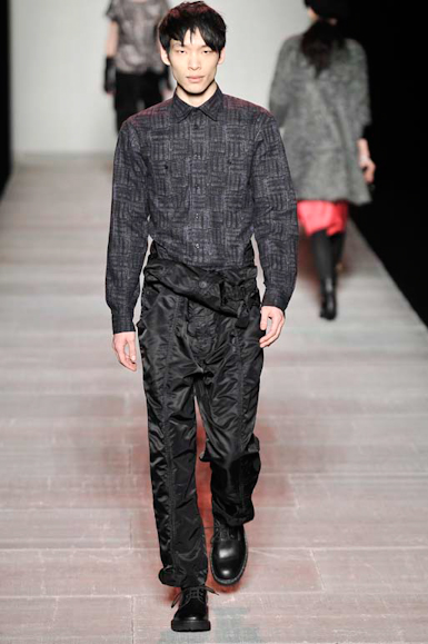 desfiles-marcbymarc-nyinverno2008rtw-137