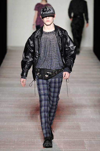 desfiles-marcbymarc-nyinverno2008rtw-139