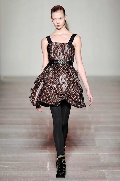 desfiles-marcbymarc-nyinverno2008rtw-158