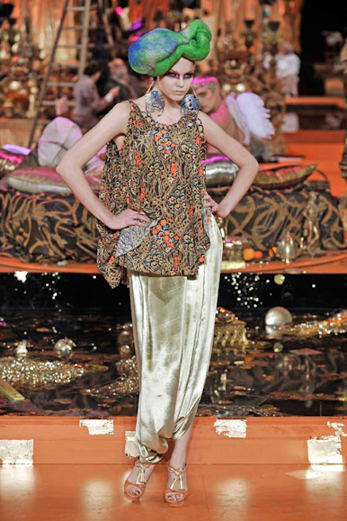 desfiles-jgalliano-paris-inverno2008rtw-151
