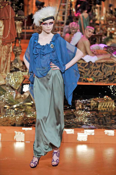 desfiles-jgalliano-paris-inverno2008rtw-164