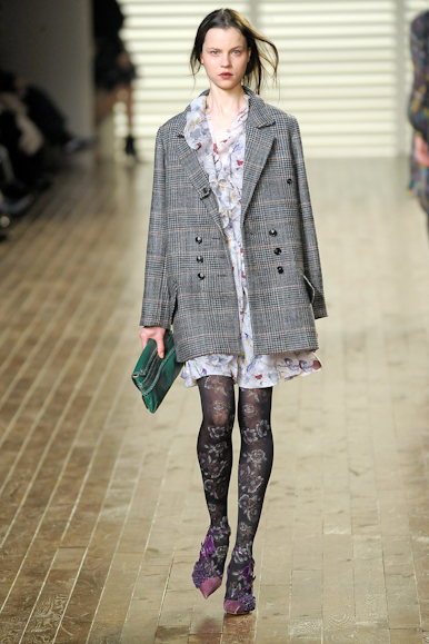 desfiles-chloe-parisinverno2008rtw-107