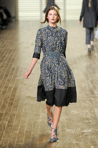 desfiles-chloe-parisinverno2008rtw-121